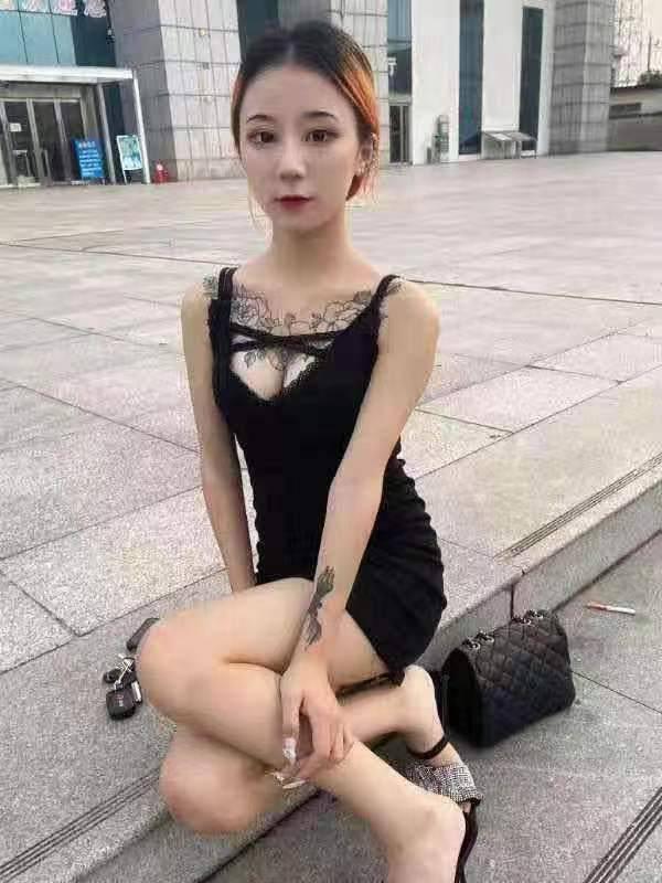 分享一个漂亮的兼职小妹